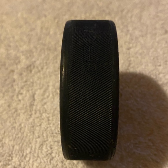 Pittsburgh Penguins NHL Vintage Hockey Puck - Picture 2 of 3